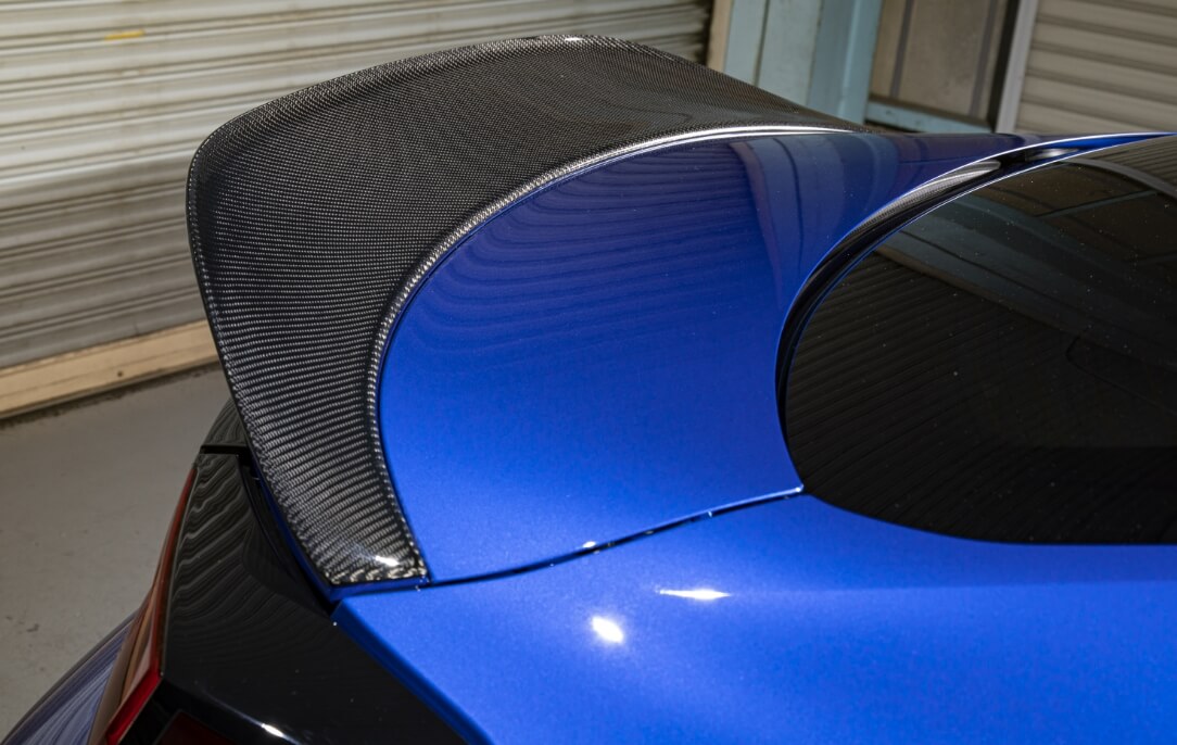 トランクスポイラー